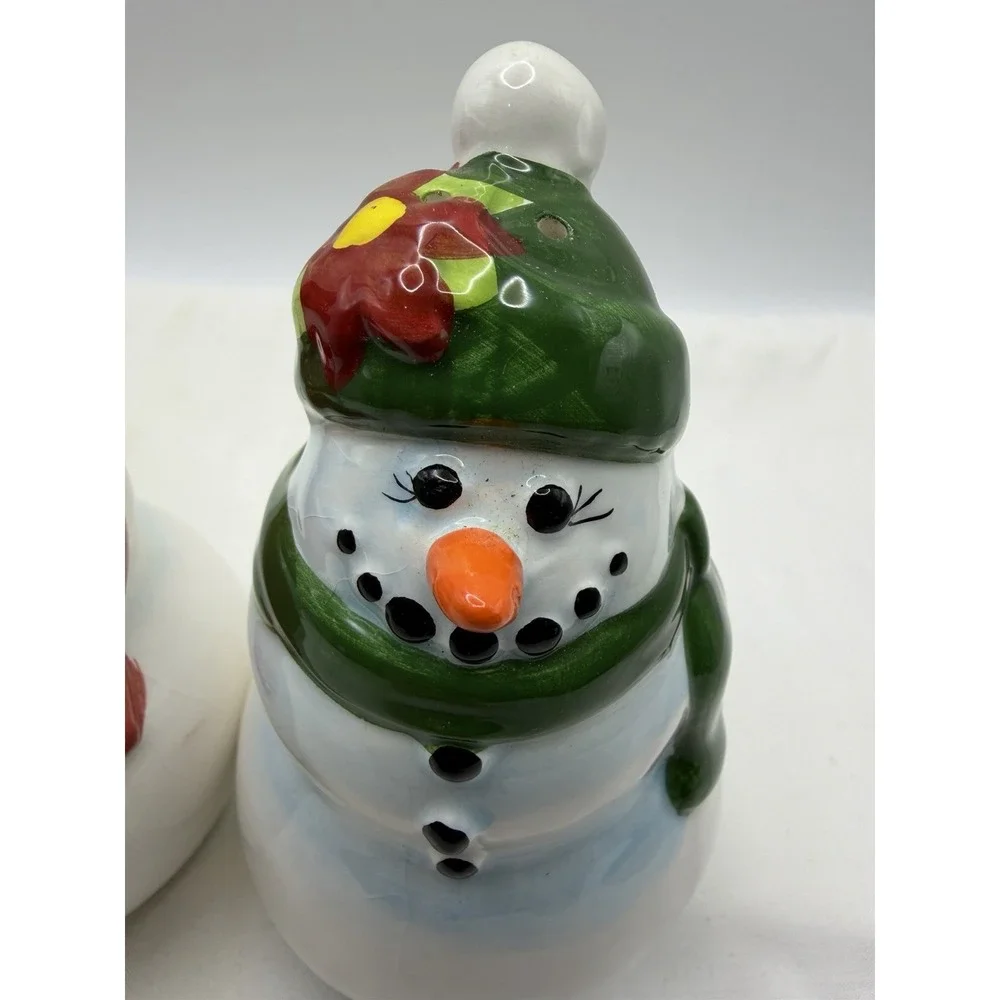 Christmas Snowmen Salt & Pepper Shakers. 2004 Edition Publix Promotion Vintage